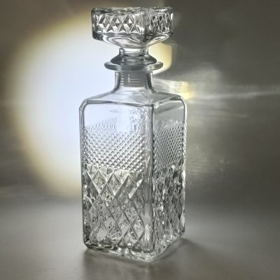 купить Графин (штоф) четырехугольной формы с рельефным геометрическим декором, стекло, СССР, 1970-1990 гг.