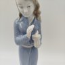 Купить Статуэтка " Женщина со свечой" ("Перед сном"), фарфор, VEB Porzellanfiguren Lippelsdorf (Липпельсдорф), ГДР, 1974-1990 гг.