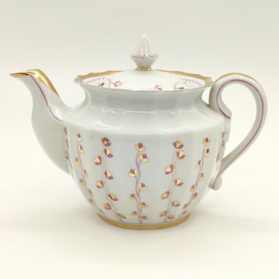 купить Чайник заварочный "Вьюнок", автор росписи Смирнов Е.П., переработанная форма "Тюльпан" Яковлевой С.Е., фарфор, роспись, золочение, Дмитровский фарфоровый завод (ДФЗ Вербилки), СССР, 1965-1991 гг.