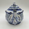 Купить Чайник заварочный, украшенный цветочным декором, Стрелкова, Гжельские узоры, фарфор, роспись, Россия, 2000-2010 гг.