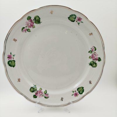 купить Сервировочное блюдо круглой формы с цветочным декором и фигурным краем, фарфор, деколь, золочение, Дулевский фарфоровый завод (Дулёво), СССР, 1958 г.