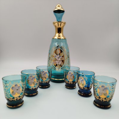 купить Набор для подачи крепких напитков на 6 персон (штоф и 6 стопок), украшенный объемным цветочным декором, стекло, золочение, налепы, Чехословакия, 1970-1990 гг.