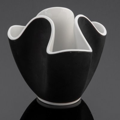 Купить Ваза "Кристалл", автор В.Л. Семенов, фарфор, крытье, Ленинградский фарфоровый завод (ЛФЗ), СССР, 1960-1970 гг.