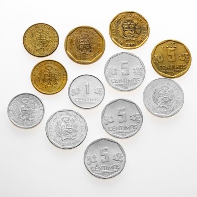 купить Перу набор монет 1 и 5 сентимо 1992-2012 (12 монет)