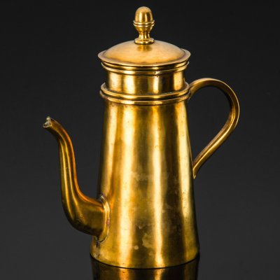 купить Кофейник выполненный в классической форме, латунь, медь, пищевое лужение оловом, латунь, медь, пищевое лужение оловом, Западная Европа, 1930-1950 гг.