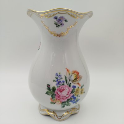 купить Ваза с фестончатым краем, украшенная изображением мейсенского букета, фарфор, деколь, золочение, Graf Von Henneberg Porzellan, 1777 Jlmenau, Германия, 1973-1990 гг.