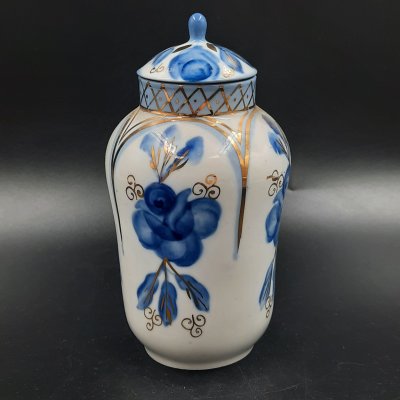 купить Чайница "Олимпиада-80" с цветочным декором (олимпийское клеймо на дне), фарфор, роспись, золочение, Кисловодский художественный промкомбинат (КХПК), СССР, 1980 г.