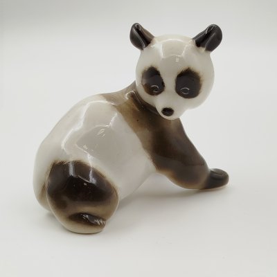 купить Статуэтка "Панда", автор П.П. Веселов, фарфор, роспись, Ленинградский фарфоровый завод (ЛФЗ), СССР, 1970-1980 гг.