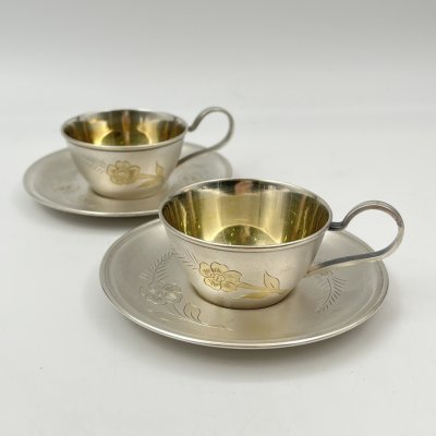купить Набор из двух кофейных пар с цветочным декором, мельхиор (медь-никель), золочение, Мстерская художественная фабрика «Ювелир», СССР, 1974 г.