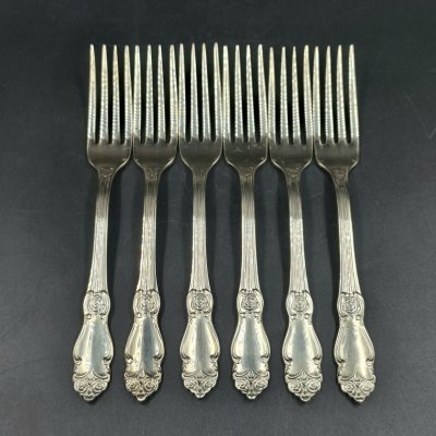 купить Набор из шести десертных вилок "Серебряная роза", мНЦ (медь-никель-цинк), Кольчугинский завод цветных металлов, СССР, 1960-1990 гг.