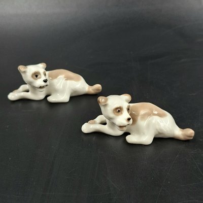 купить Пара миниатюрных статуэток "Дворняжки", скульптор Н.Е. Муратов, фарфор, роспись, Ленинградский фарфоровый завод (ЛФЗ), СССР, 1970-1990 гг.