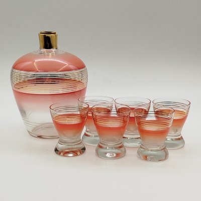 купить Набор из штофа и 6-ти стопок, украшенных линейным декором, стекло, роспись, золочение, СССР, 1970-1990 гг.