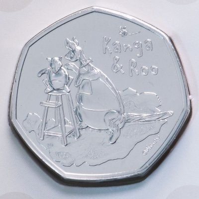 купить Великобритания 50 пенсов 2022 "Винни-Пух и друзья - Кенга и Крошка Ру" в буклете