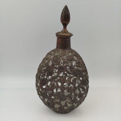 купить Штоф в металлической оплетке с растительным декором, металл, стекло, Китай, 1960-1990 гг.