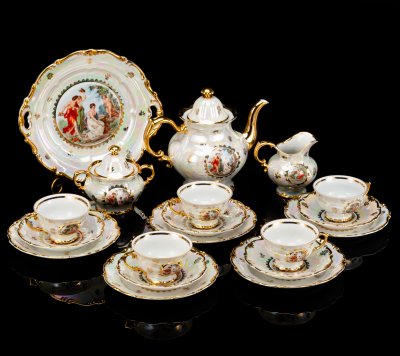 купить Сервиз чайный "Мадонна" на 5 персон (19 предметов), фарфор, люстр, деколь, золочение, Sonneberg Porzellan, ГДР, 1960-1970 гг.