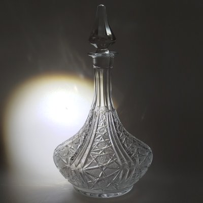 купить Графин (штоф) с резным геометрическим декором, хрусталь, алмазная грань, СССР, 1970-1990 гг.