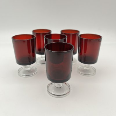 купить Набор рюмок алого цвета на 6 персон, стекло, Luminarc, Франция, 1970-1990 гг.