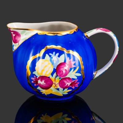 купить Молочник из сервиза "Красавица", автор росписи Леонов П.В., фарфор, крытье, роспись, золочение, Дулевский фарфоровый завод (Дулёво), СССР, 1968-1991 гг.