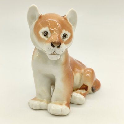 купить Статуэтка "Львёнок", скульптор Б.Я. Воробьев, фарфор, роспись, Ленинградский фарфоровый завод (ЛФЗ), СССР, 1960-1969 гг.