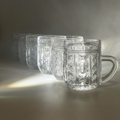 купить Набор кружек с рельефным декором на 6 персон, стекло, пресс, СССР, 1970-1990 гг.