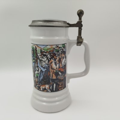 купить Кружка пивная с изображением воинственного собрания, фарфор, крышка - олово, деколь, Rastal, Германия, 1992 г.