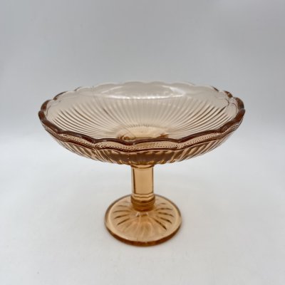 купить Вазочка на ножке (конфетница) карамельного оттенка, стекло, пресс, СССР, 1960-1990 гг.