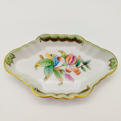 купить Пепельница (визитница) с экзотическим растительным декором, коллекция "Виктория", фарфор, роспись, золочение, Herend (Херенд), Венгрия, 1960-1980 гг.