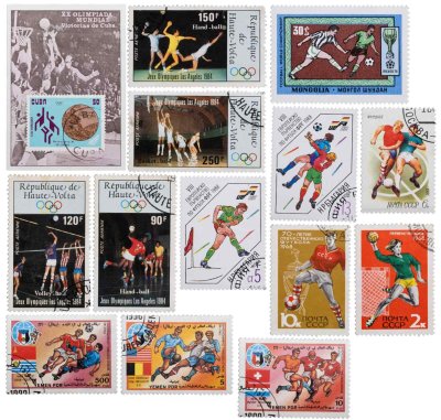 купить Набор из 14 марок "Спорт. Виды спорта с мячом"