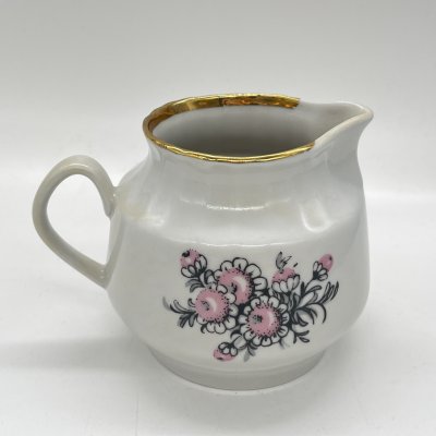 купить Молочник с цветочным декором, фарфор, золочение, деколь, Рижский фарфорово-фаянсовый завод, СССР, 1960-1980 гг.