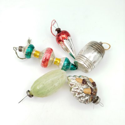 купить Набор из пяти подвесных ёлочных игрушек (в подборе), стекло, краска, металл, СССР, 1950-1980 гг.