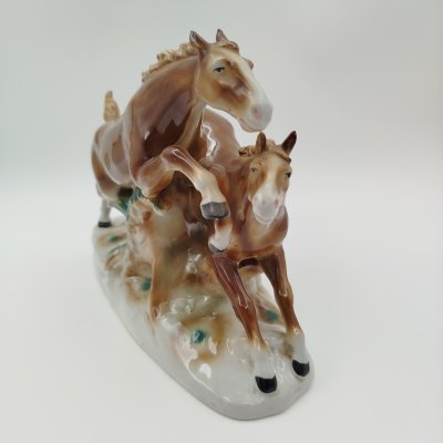 купить Статуэтка "Бегущие лошади", фарфор, роспись, Carl Scheidig, Gräfenthal, ГДР, 1972-1990 гг.