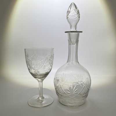 купить Штоф и бокал (в подборе) с декором "алмаз дугами", стекло, выдувание, алмазная грань, Россия, 1910-1940 гг.