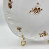 Купить Блюдо сервировочное, украшенное изображениями цветов, фарфор, деколь, Западная Европа, 1970-1990 гг.