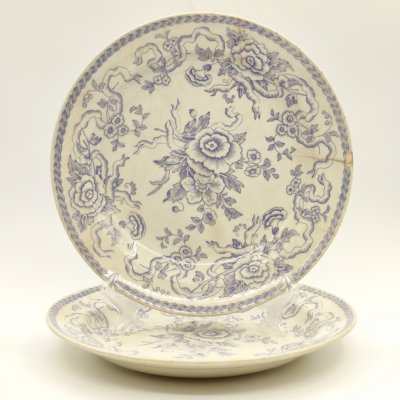 купить Пара обеденных тарелок, украшенных флоральным декором, фаянс, деколь, Arabia Helsingfors, Российская империя, 1873-1917 гг.