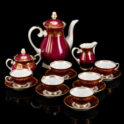 купить Сервиз кофейный пурпурного цвета с золотистым растительным декором, на 6 персон (15 предметов), фарфор, крытье, золочение, Reichenbach (Райхенбах), ГДР, 1968-1990 гг.
