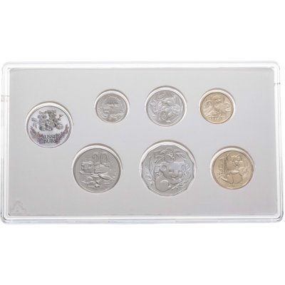 купить Австралия годовой набор из 6 монет + жетон 2025 (5 центов - 2 доллара) Детеныши животных