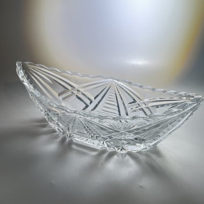 купить Салатник-ладья с резным геометрическим декором, хрусталь, алмазная грань, СССР, 1970-1990 гг.
