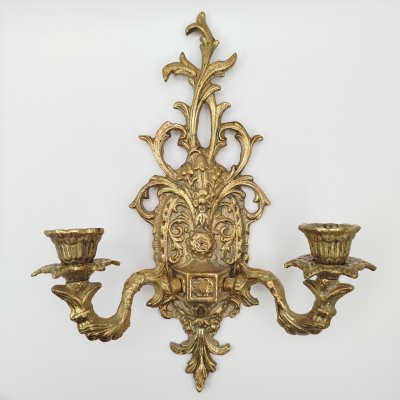 купить Канделябр настенный на две свечи с флоральным узором, металл, литье, Европа, 1970-1990 гг.