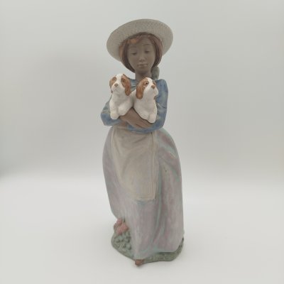 купить Статуэтка "Девочка с щенками", скульптор Vicente Martinez, фарфор, роспись, NAO Porcelain, Испания, 1993 г.