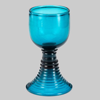 купить Бокал-рёмер оттенка морской волны, цветное стекло, выдувание в форму, шлифовка, Западная Европа, 1870-1900 гг.