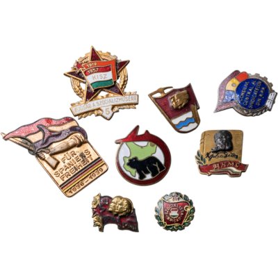 купить Набор начинающего фалериста: подборка из 8-ми значков стран соцлагеря, Восточная Европа, 1950-1970 гг.