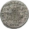 Купить Римская Империя, Констанций II, 324–361 гг, Нуммий (реверс: два воина стоят лицом друг к другу, между ними два штандарта)