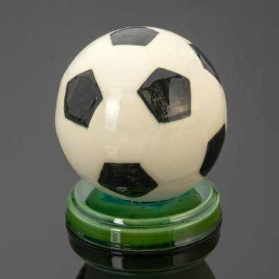 купить Статуэтка "Мяч", Конаковский фаянсовый завод, фаянс, роспись, Российская Федерация, 2010-2020 гг.