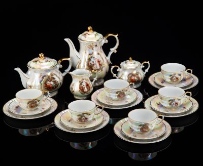 купить Сервиз чайно-кофейный , украшенный античными сценами ("Мадонна") на 6 персон (22 предмета), фарфор, люстр, деколь, золочение, Oscar Schlegelmilch, Германия, 1950-1972 гг.