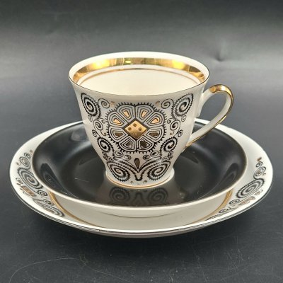 купить Трио кофейное "Марианна" с орнаментальным декором, фарфор, крытье, деколь, золочение, Рижский фарфорово-фаянсовый завод, СССР, 1970-1980 гг.
