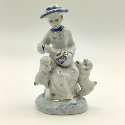 купить Статуэтка "Дама с собачками", фарфор, роспись, золочение, Западная Европа, 1970-1990 гг.