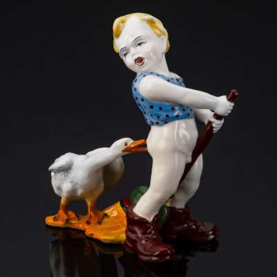 купить Статуэтка "Ребенок с гусем", фарфор, роспись, Западная Европа, 1960-1980 гг.