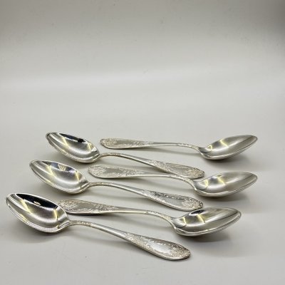 купить Набор из шести столовых ложек с растительным декором, мНЦ (медь-никель-цинк), серебрение, Вольнянский завод столовых приборов им. Шевченко (ЗiШ, ЗиШ), СССР, 1960-1990 гг.