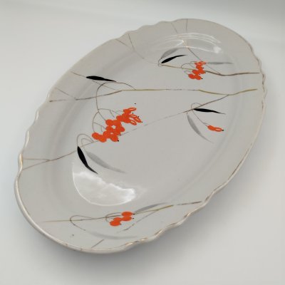 купить Блюдо сервировочное овальной формы "Рябина", фарфор, роспись, золочение, Дулевский фарфоровый завод (Дулёво), СССР, 1964 г.