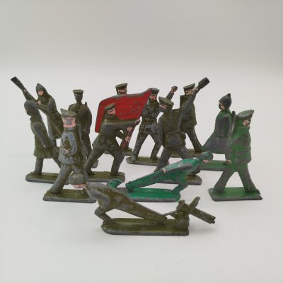 купить Набор оловянных солдатиков "Солдатики", олово, крашение, Московский завод игрушек «Прогресс», СССР, 1966-1991 гг.